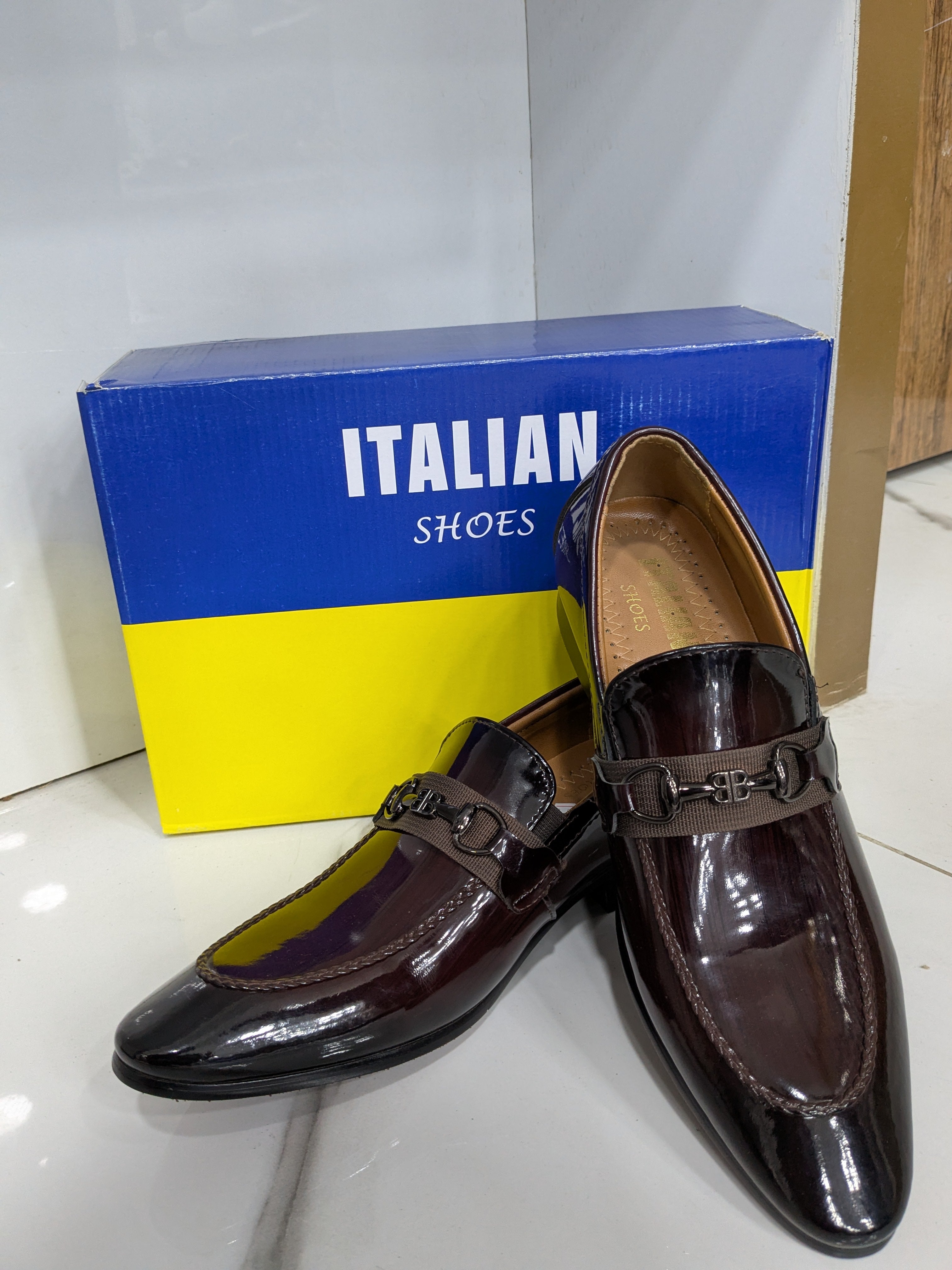 IT-31 Classic Loafer Shoes - Dark Brown