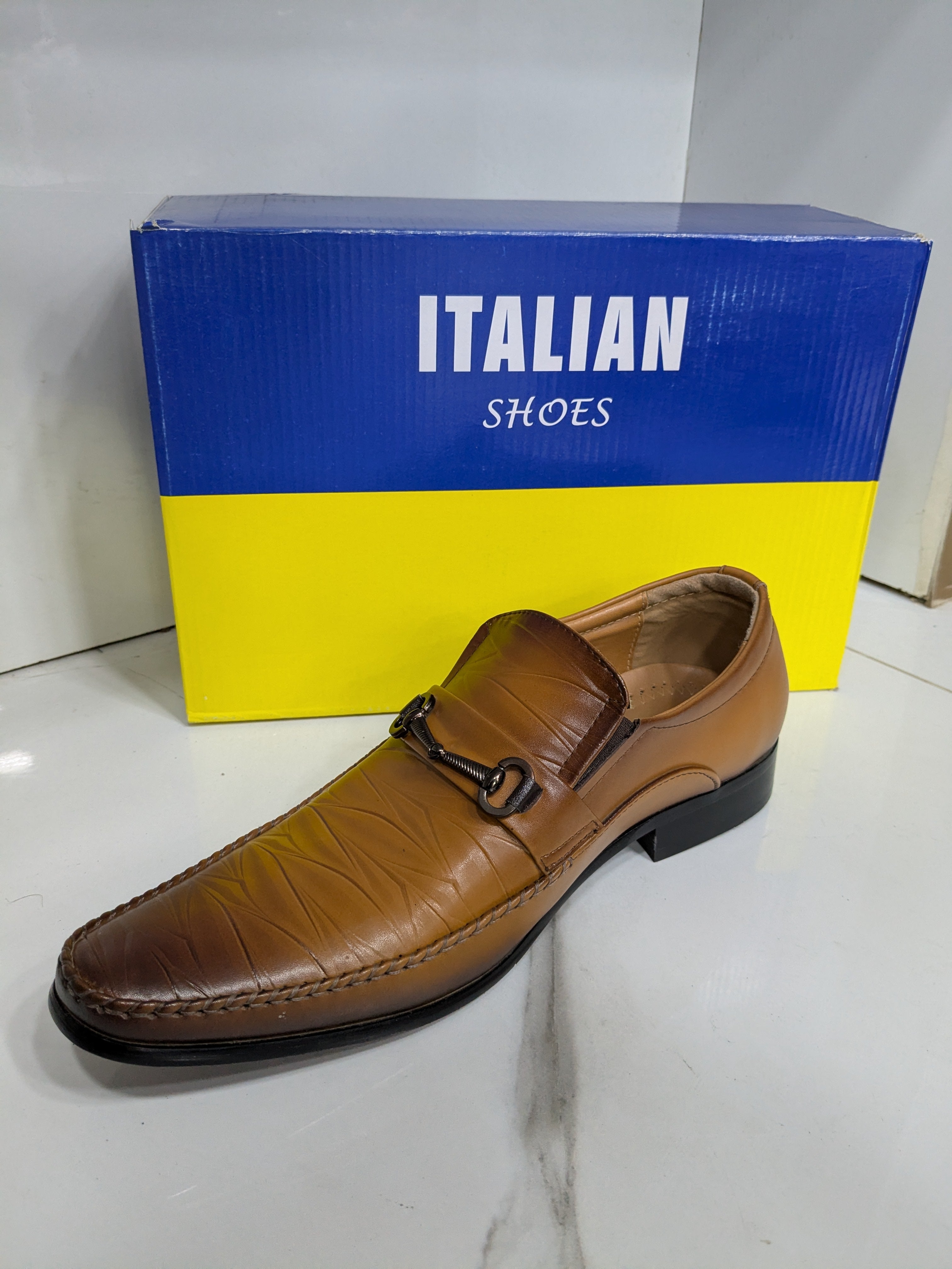 IT-33 Classic Loafer Shoes – Light Brown
