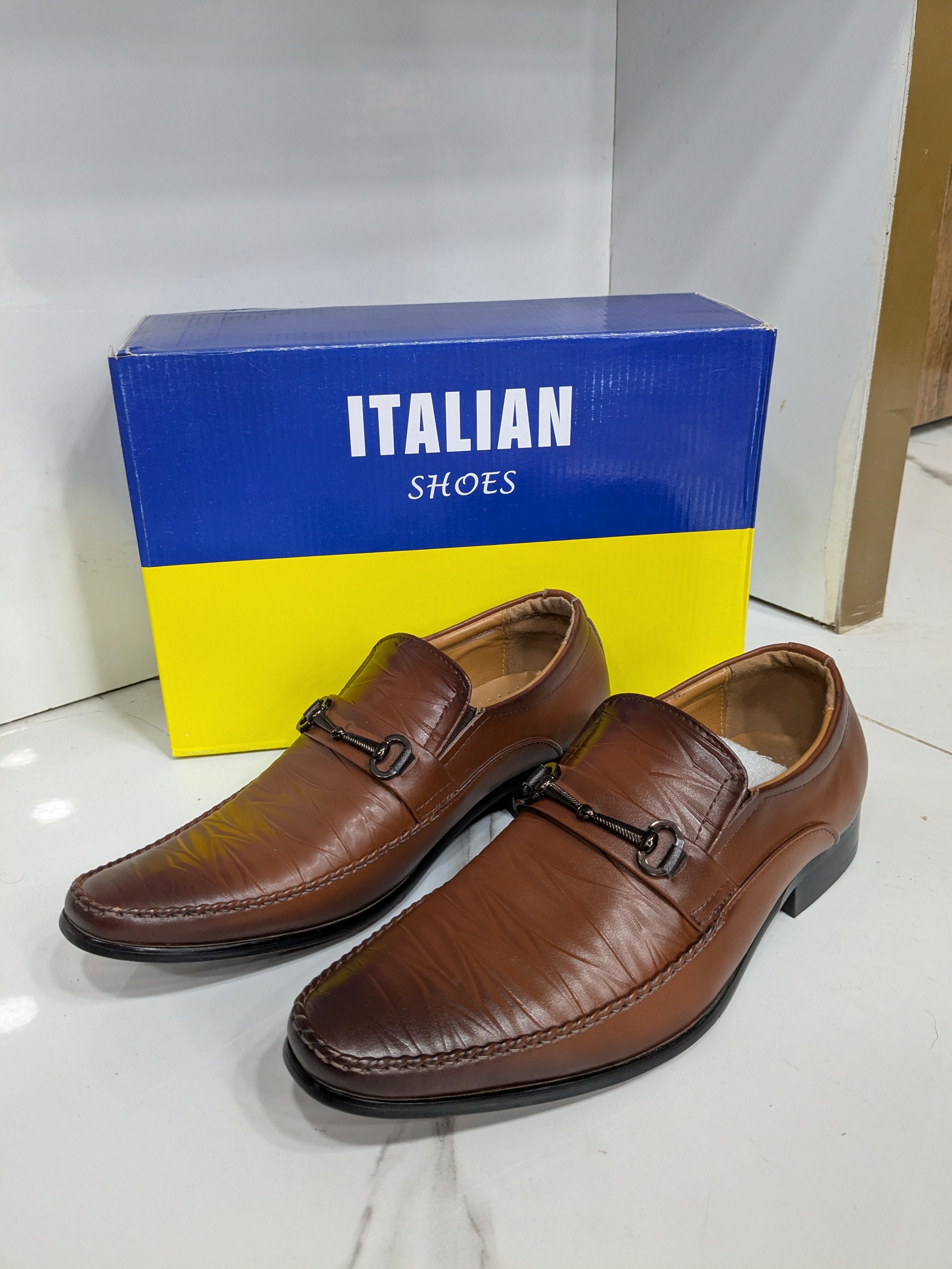 IT-33 Classic Loafer Shoes – Light Brown