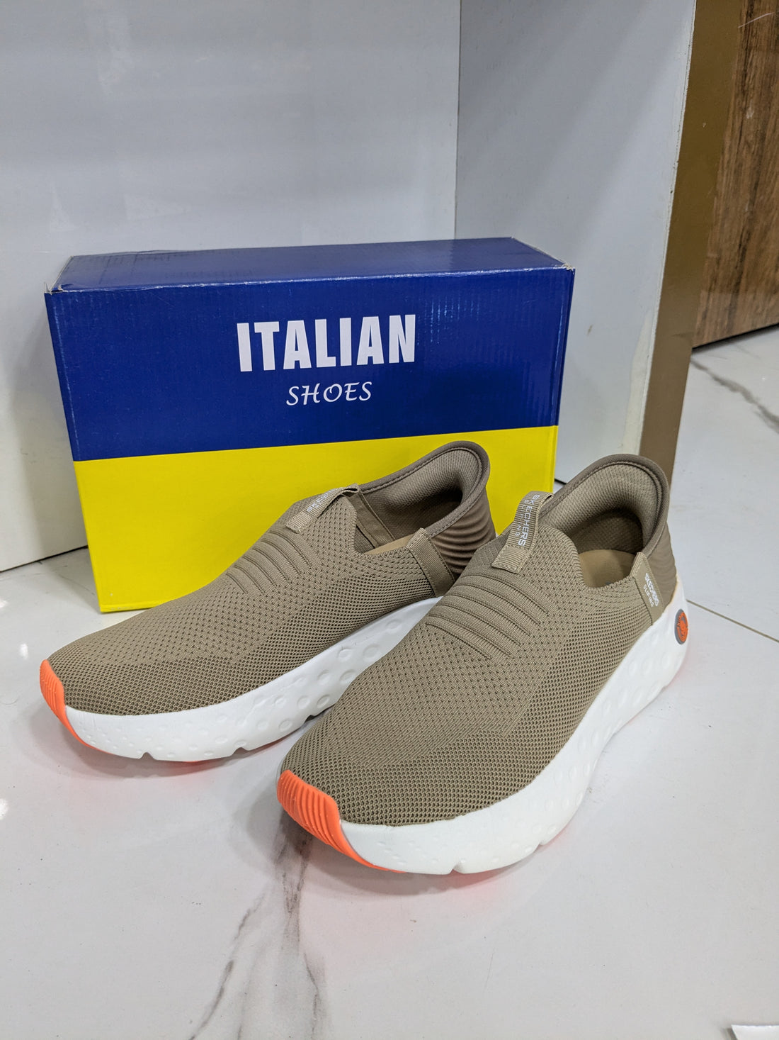 IT-39 Skechers Style Shoes – Beige White