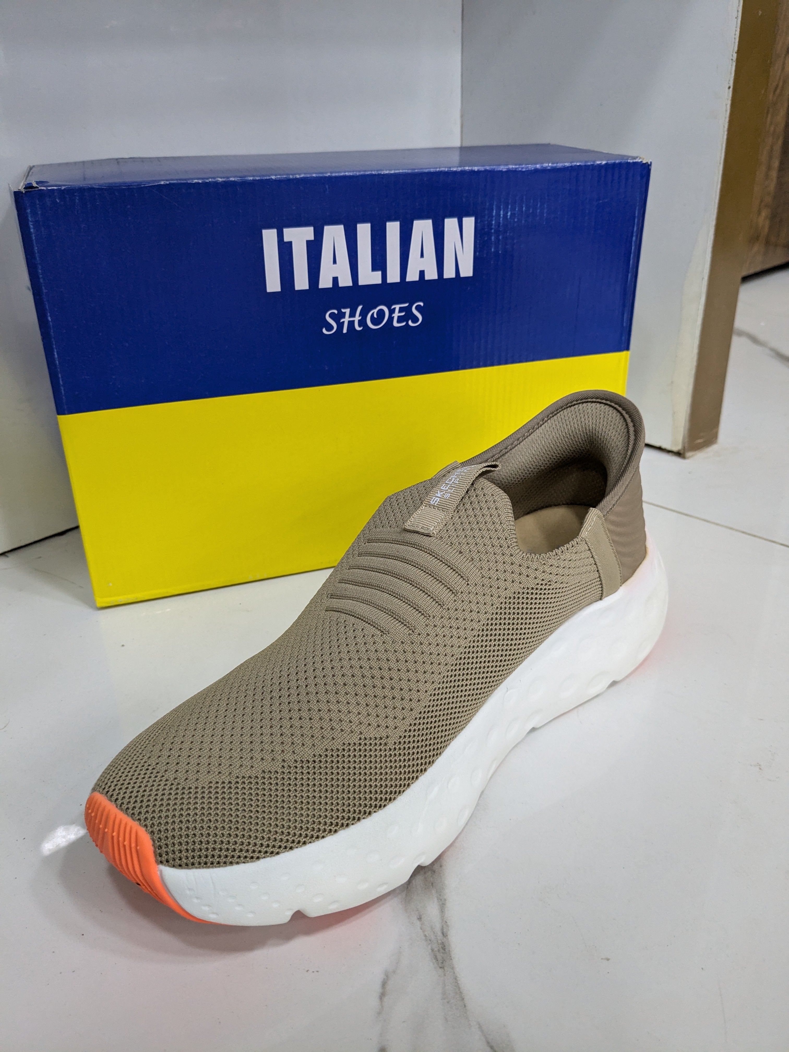 IT-39 Skechers Style Shoes – Beige White