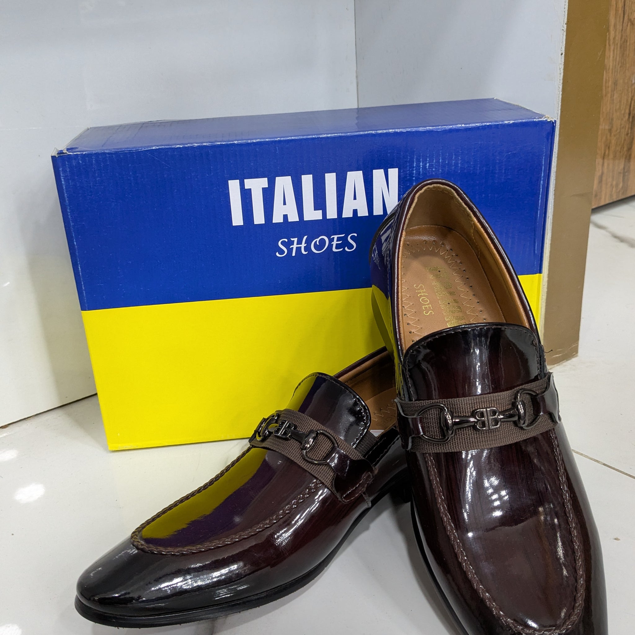 IT-31 Classic Loafer Shoes - Dark Brown