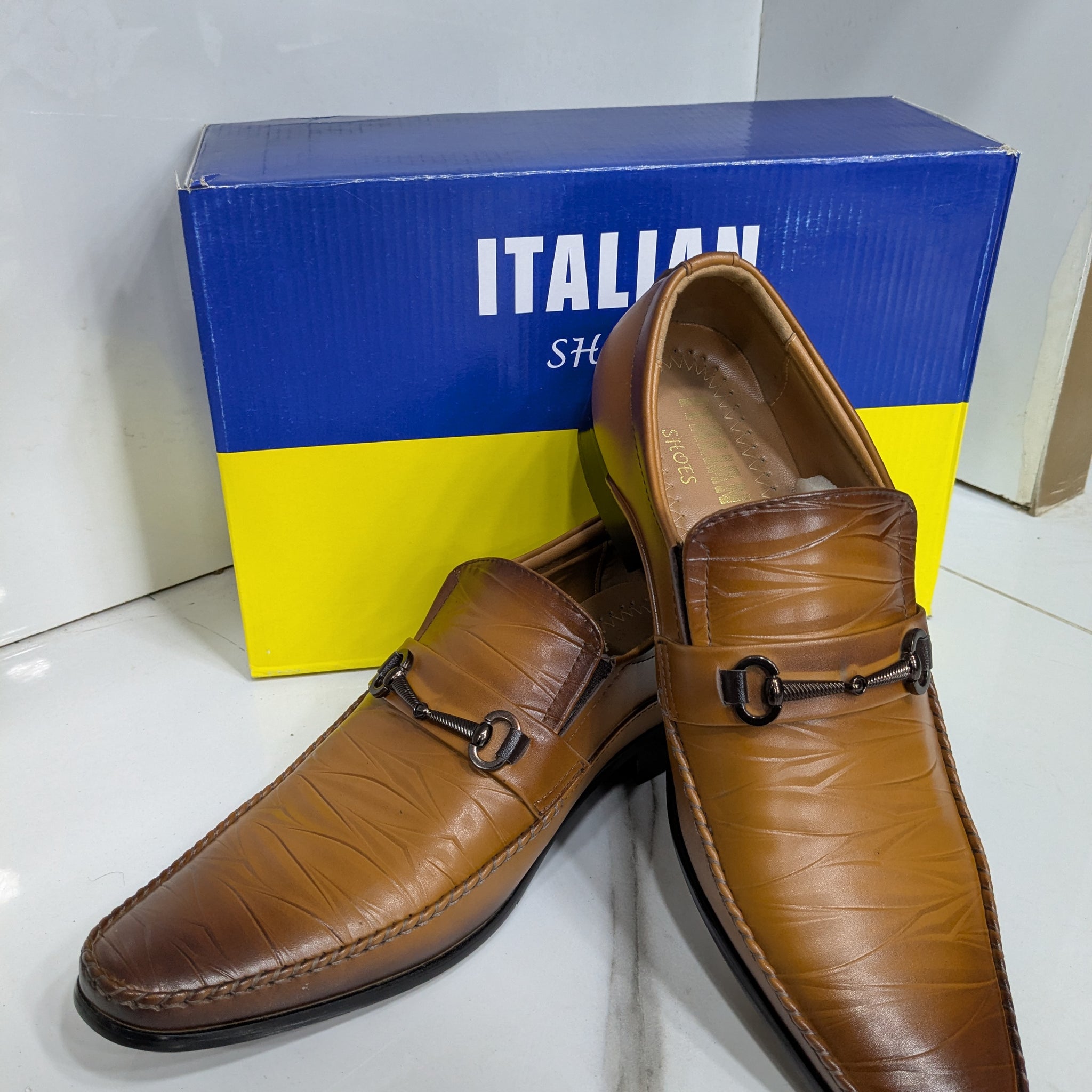 IT-33 Classic Loafer Shoes – Light Brown