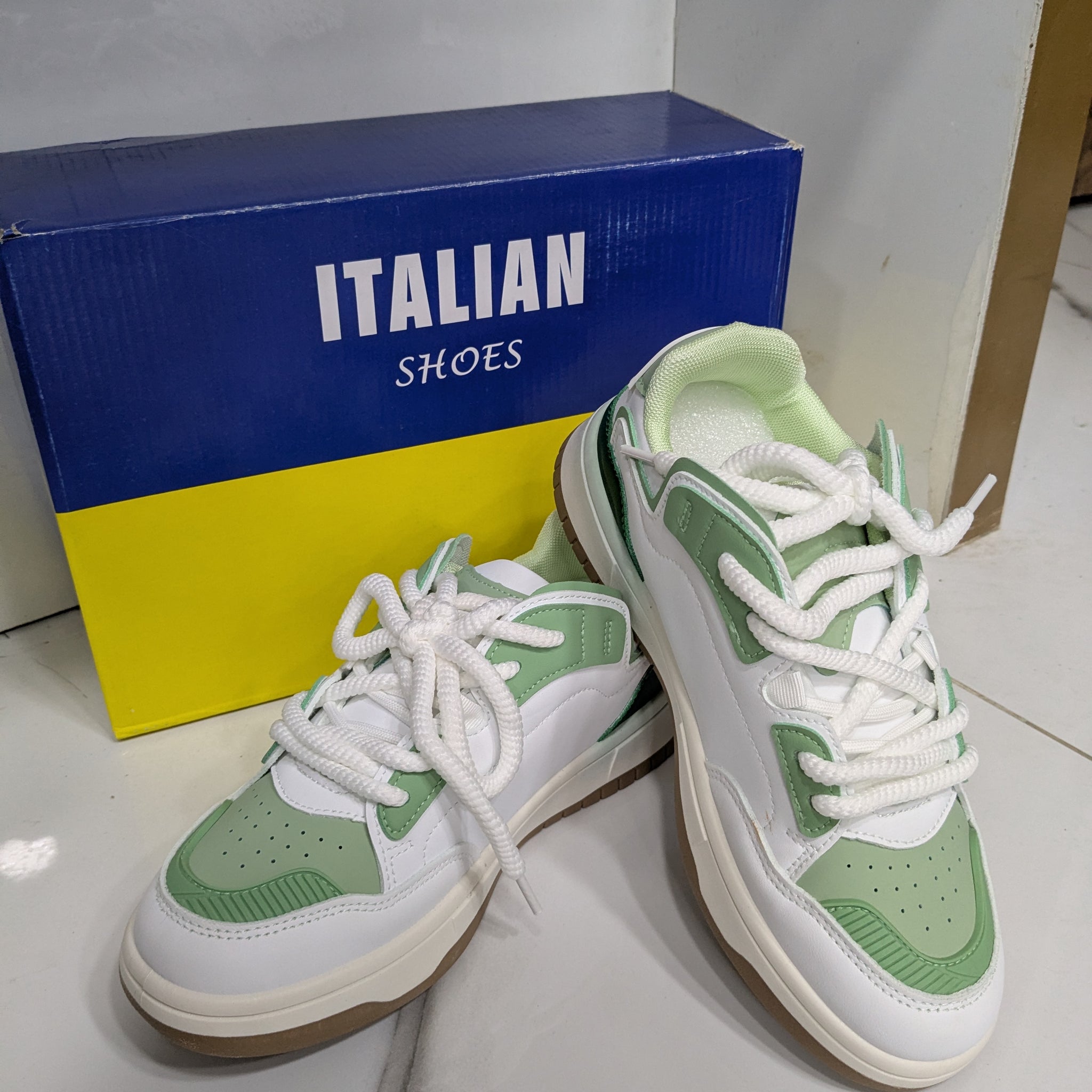 IT-59 Women’s Sneakers – Light Green White