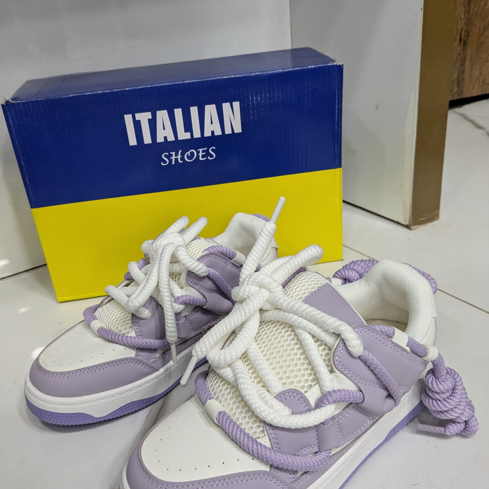 IT-55  Women’s Sneaker – Lavender White