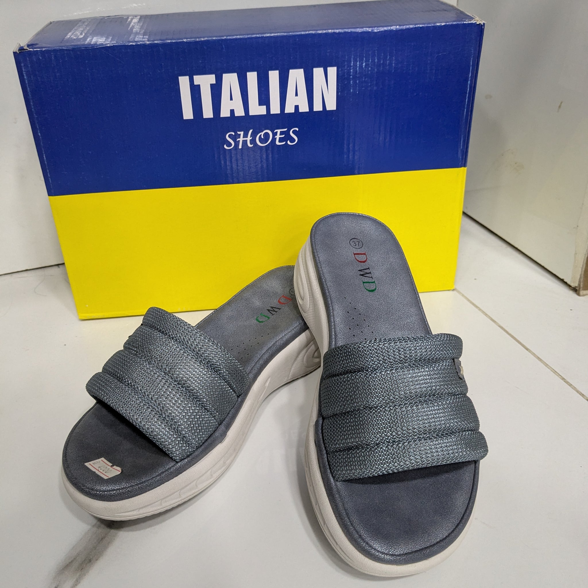 IT-63 Women’s Slides – Light Grey Comfort Style